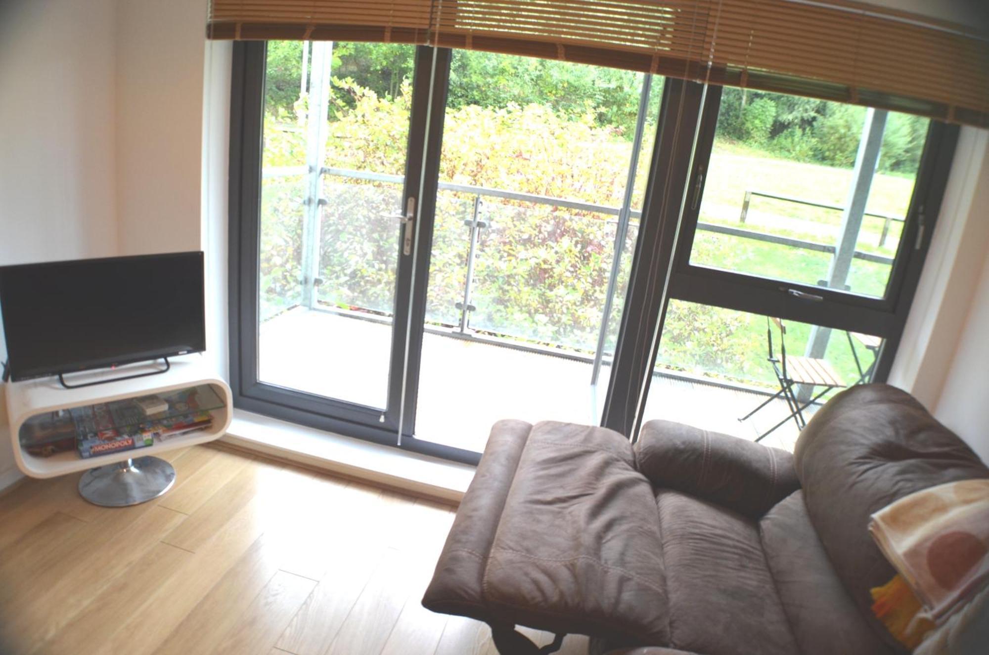 Brentwood Town Retreat - Large 2 Bedroom Apartment Exteriér fotografie